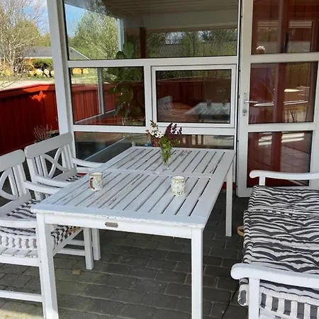 Sommerhus Henne Дом отдыха